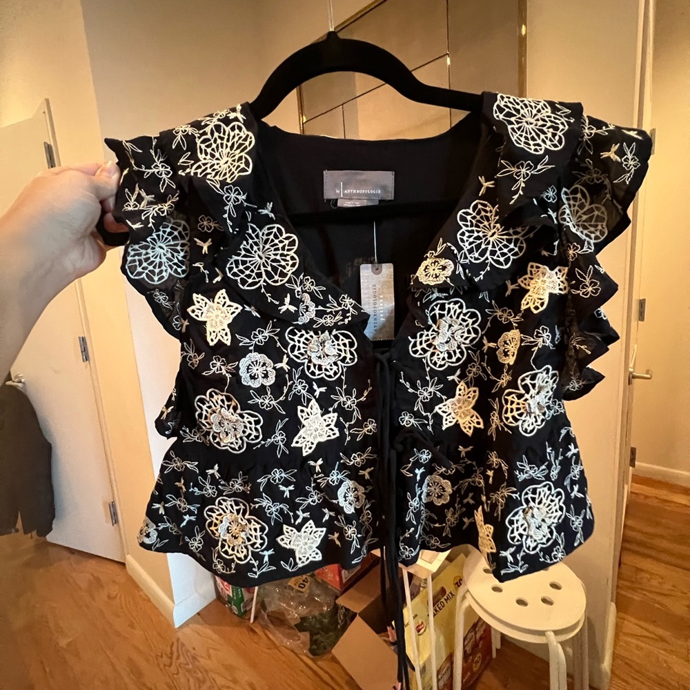 NWT🌟🌟 ANTHROPOLOGIE top